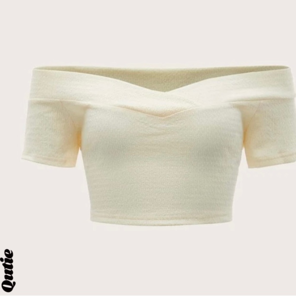 New without tags apricot crop top size L
